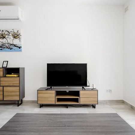 F12 Room 2, Private Room Two Single Beds Privated Bathroom In Shared Flat Msida Exteriör bild