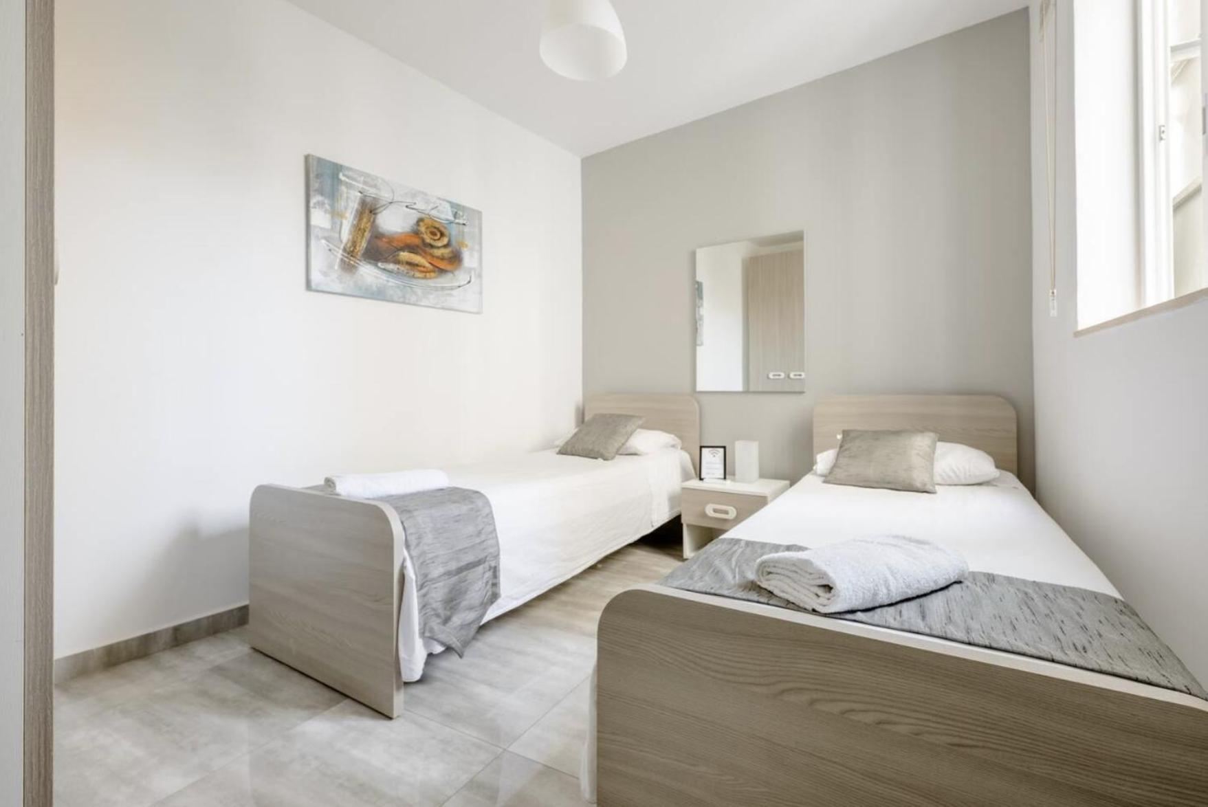 F12 Room 2, Private Room Two Single Beds Privated Bathroom In Shared Flat Msida Exteriör bild