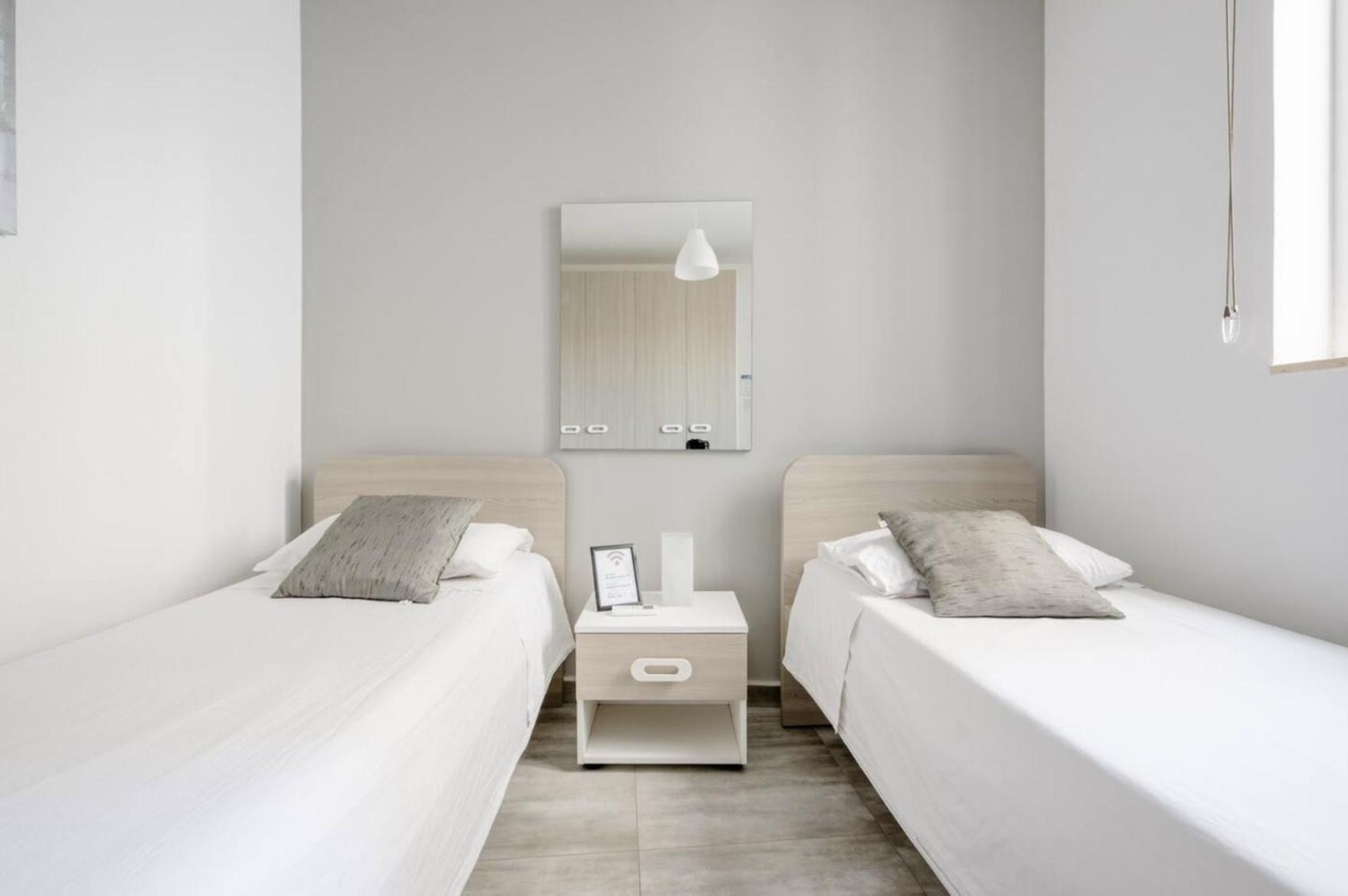 F12 Room 2, Private Room Two Single Beds Privated Bathroom In Shared Flat Msida Exteriör bild